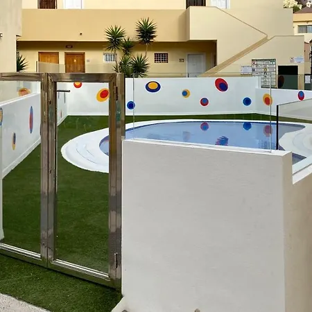 Апартаменты Loft Costa Adeje,playa Torviscas,garage,wifi,free